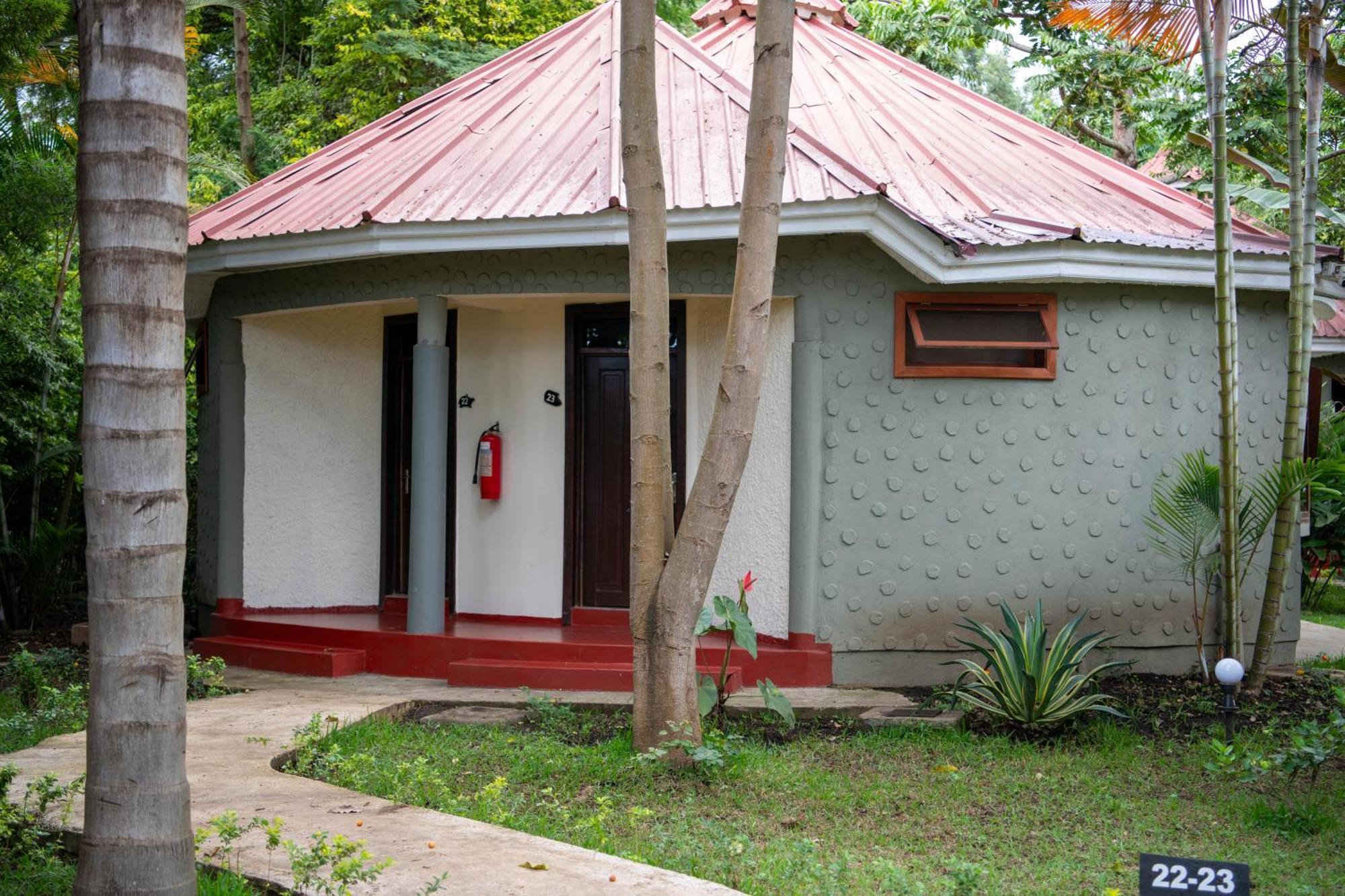 Arusha Planet Lodge Экстерьер фото